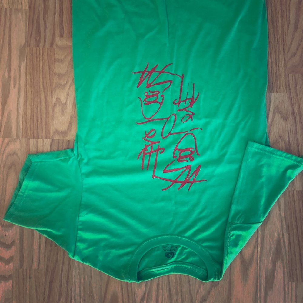 T-shirt